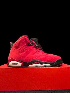 [ VNDS ] Jordan 6 Retro Toro Bravo CT8529-600 Size  [ 11M ] $150.00 (OBO)